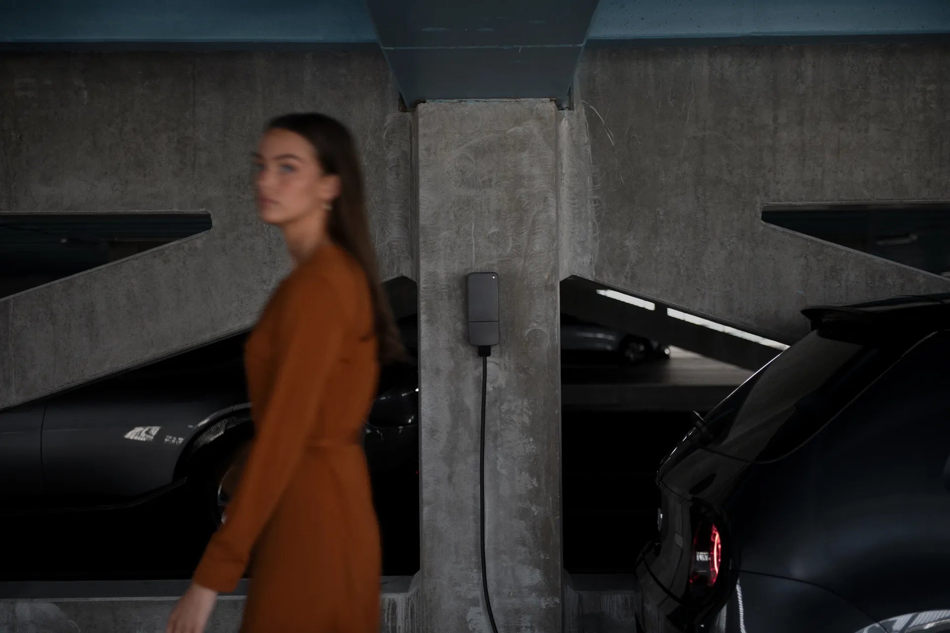 Amina S 32A EV·TÖLTŐ