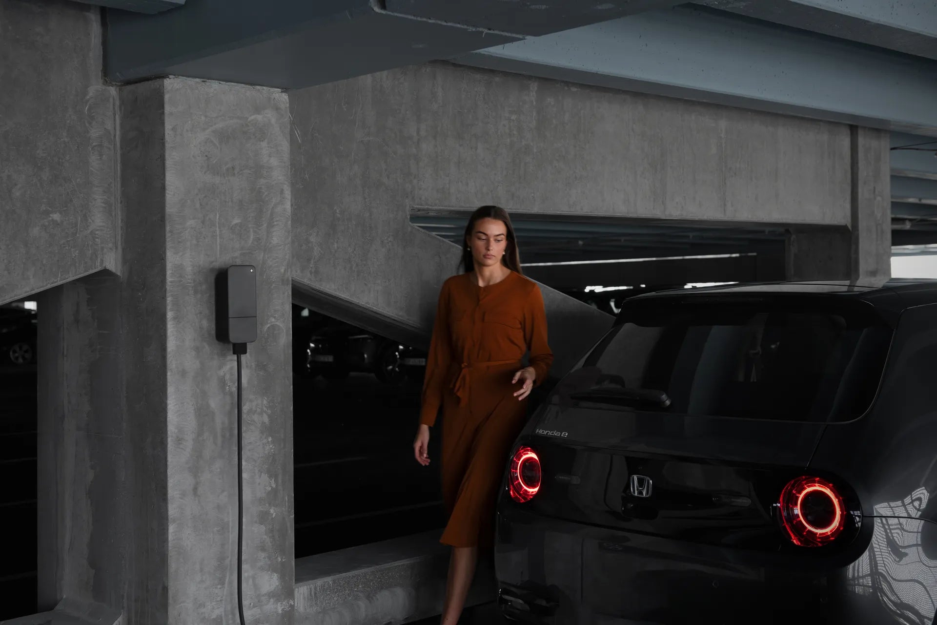 Amina S 32A EV·TÖLTŐ
